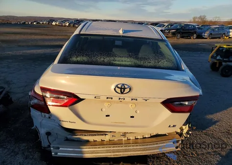 2022 Toyota Camry Le из США, поврежденный, VIN 4T1C11AK6NU075779